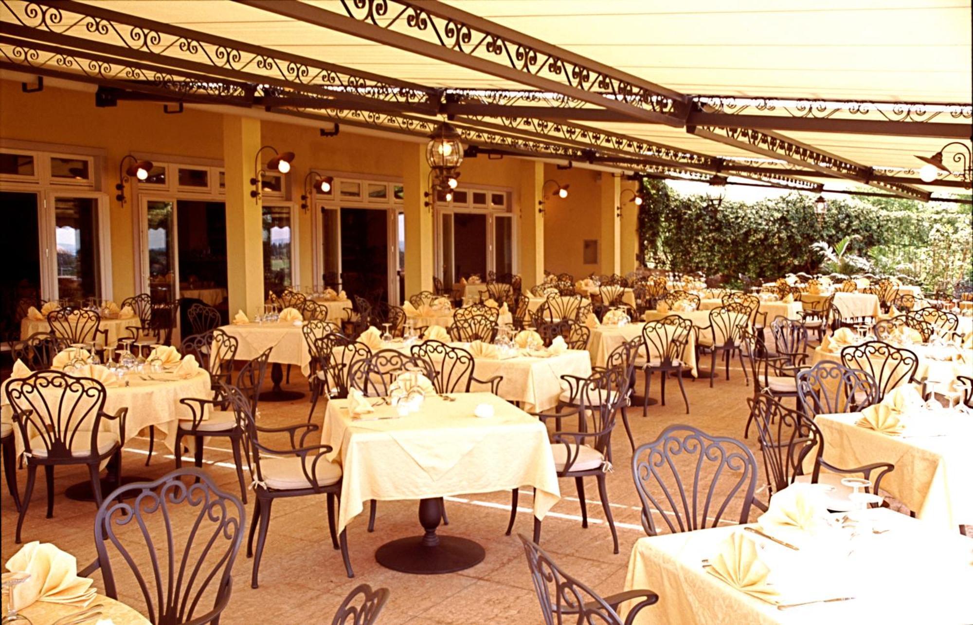 קאבאיון ורונסה Hotel La Dolce Vita מראה חיצוני תמונה